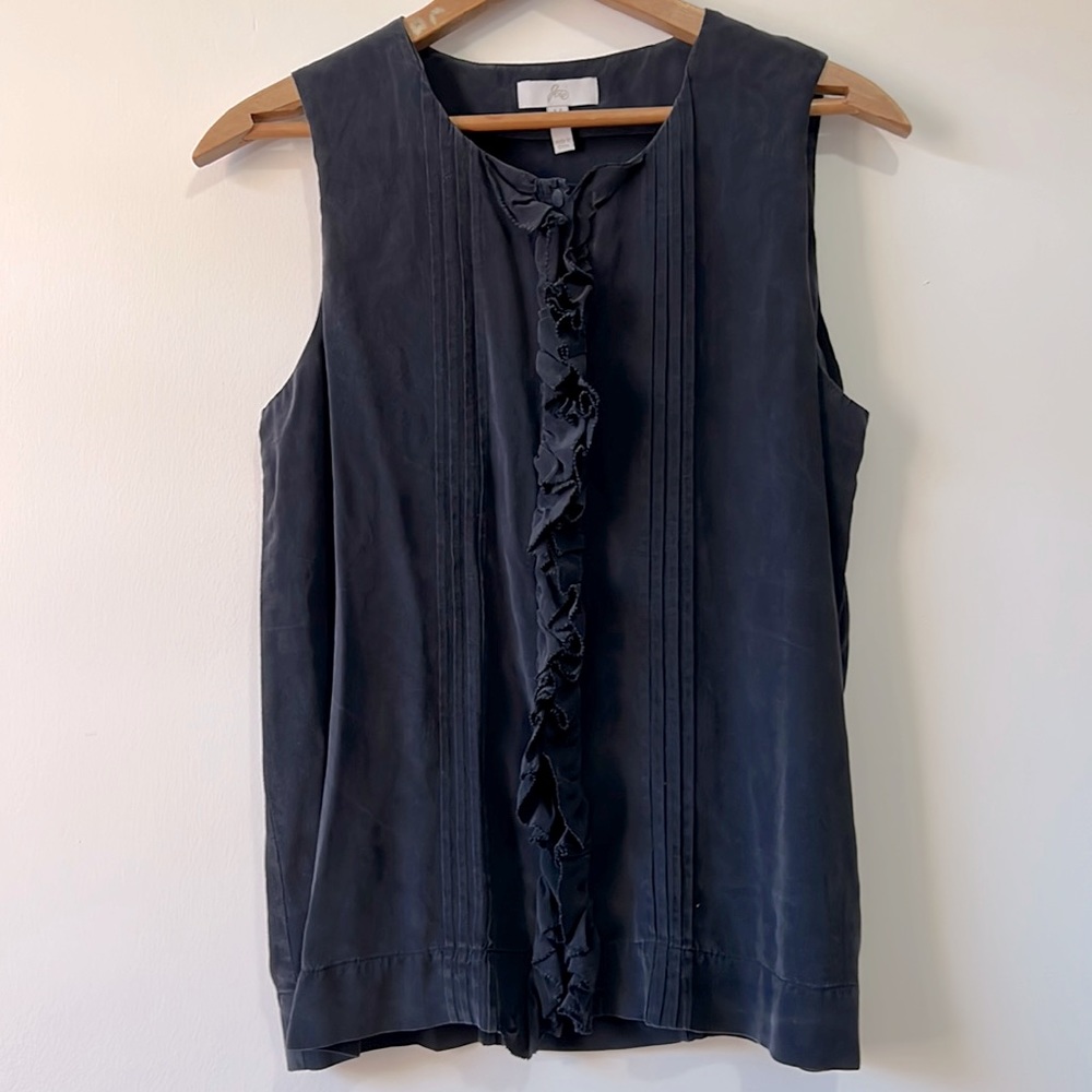 Joie navy 100% silk sleeveless blouse - size M